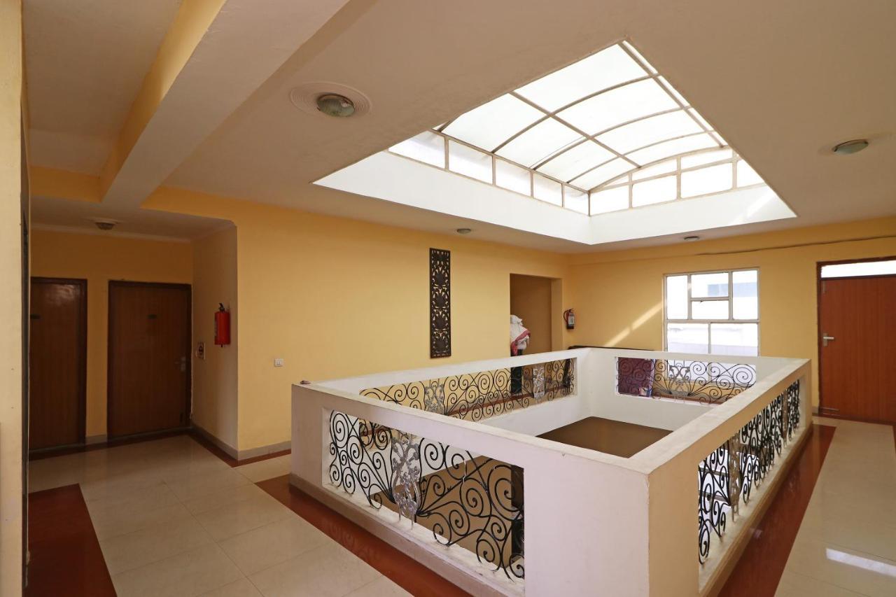Oyo 6608 Sector 56 Hotel Badshahpur Exterior photo